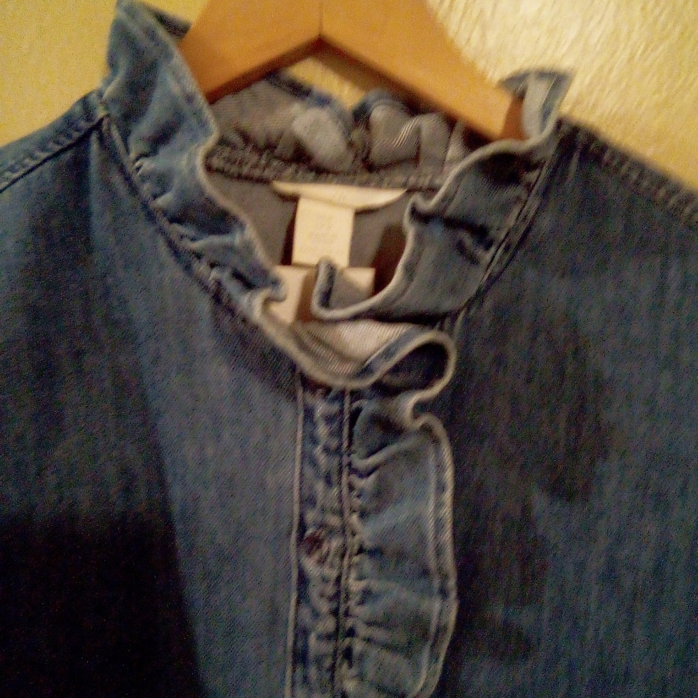 H&M Shirt - Picture 2 of 5